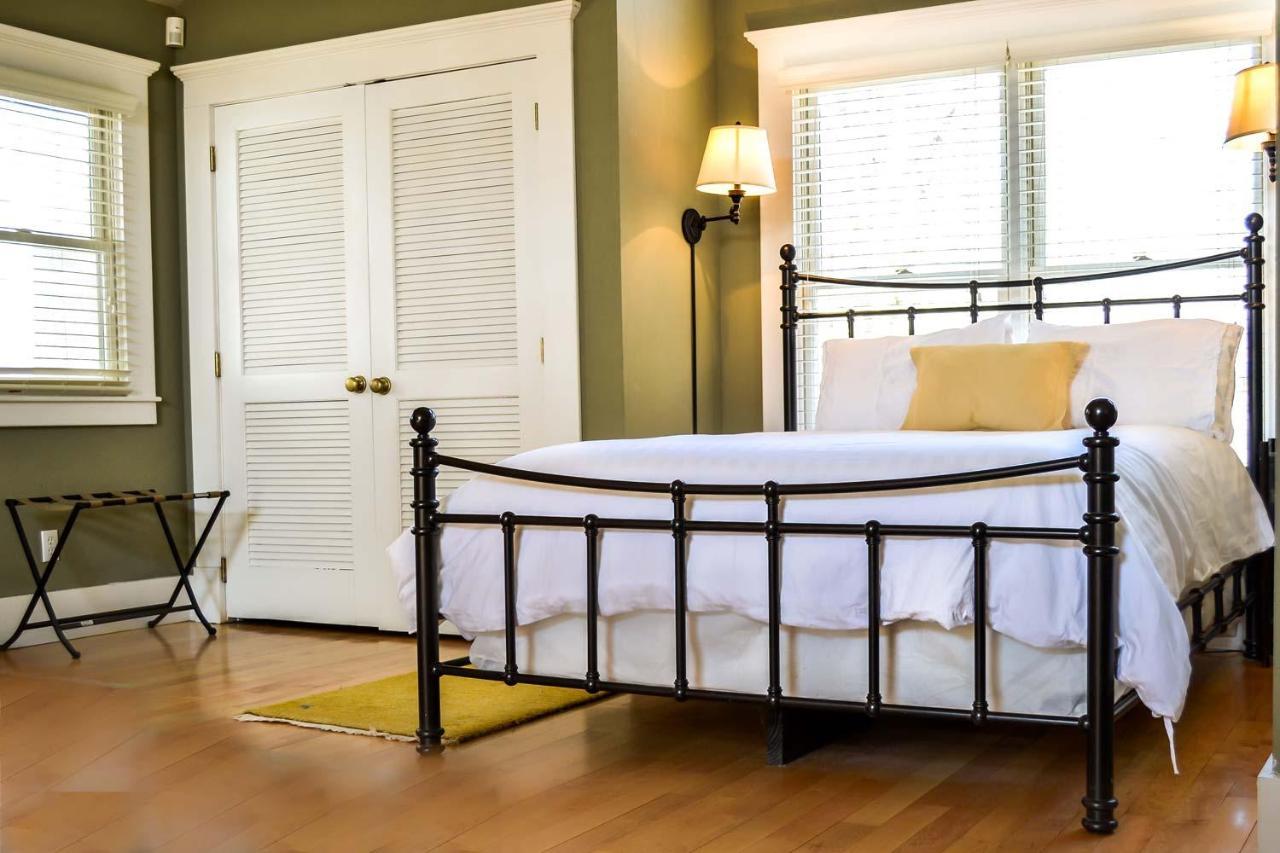 Dickson Street Bed & Breakfast 费耶特维尔 外观 照片
