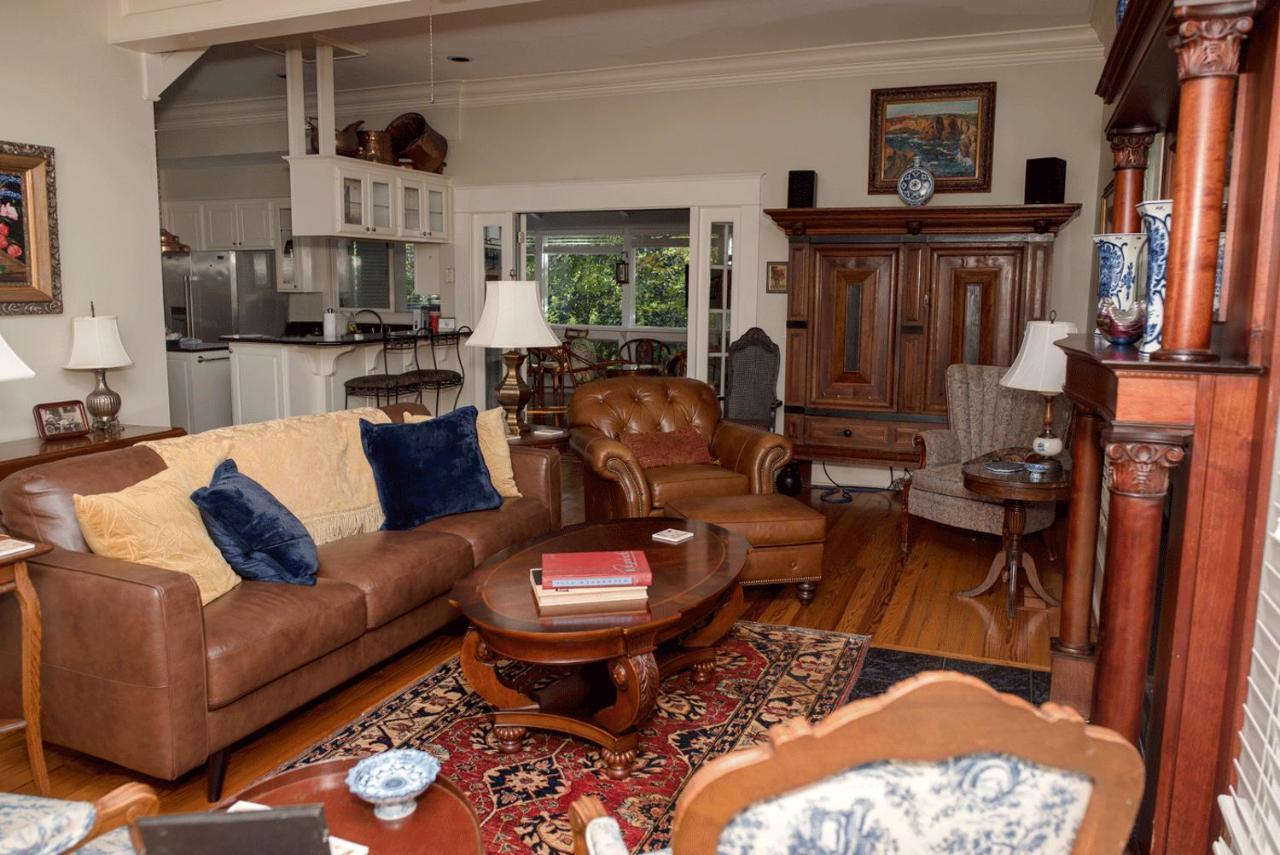 Dickson Street Bed & Breakfast 费耶特维尔 外观 照片